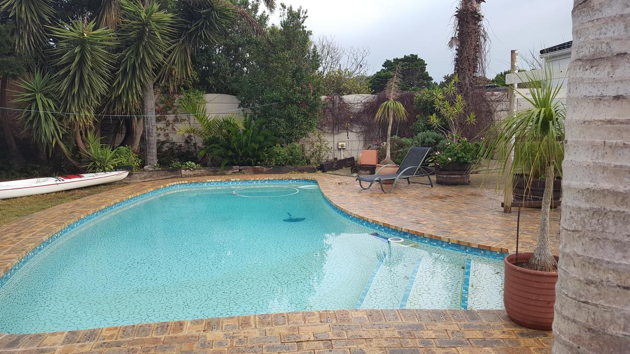 Blu Bed & Breakfast Port Elizabeth Exterior photo